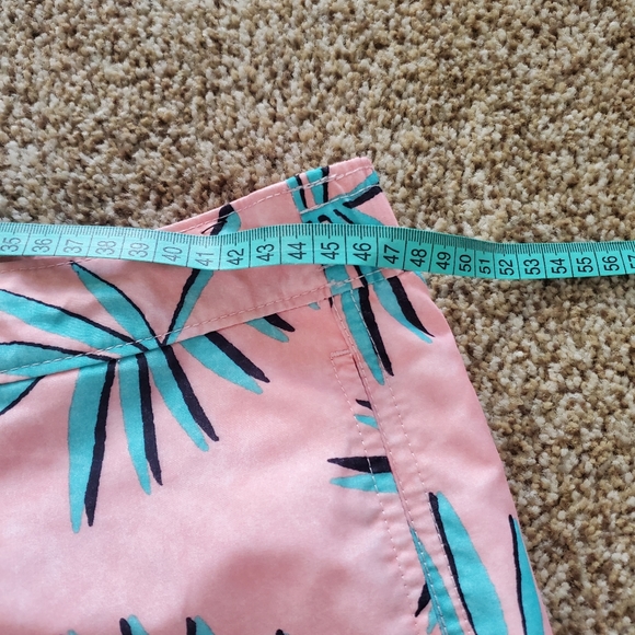 Reef Swim Shorts Men's Extra Large Pink Palm Leaves Surfer Print Pockets Drawstr - Picture 4 of 7